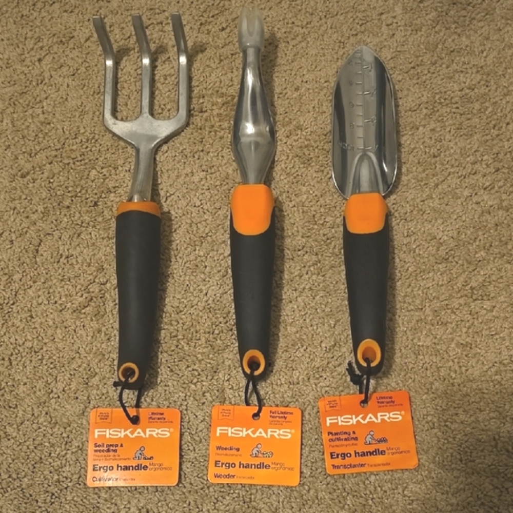 Fiskars Garden Tool Set with Black and Orange Handles